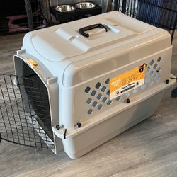 Every Yay Plastic Pet Kennel