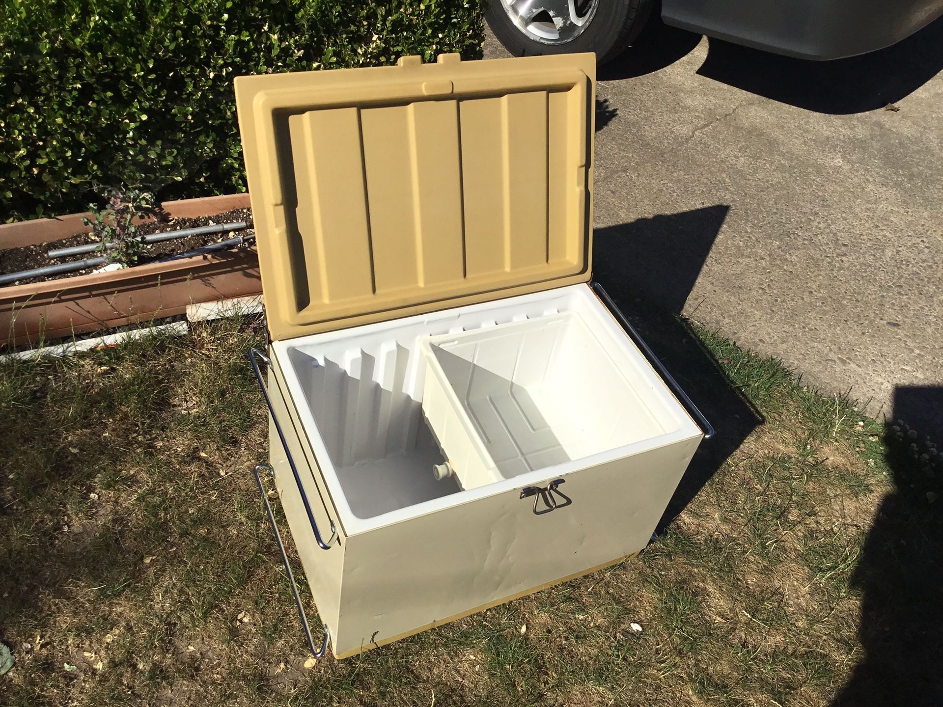 Vintage Coleman cooler