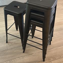 Bar Stools 