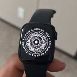 Apple Watch Series 8