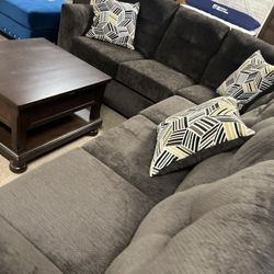 Brand new Beautiful Cozy Couch