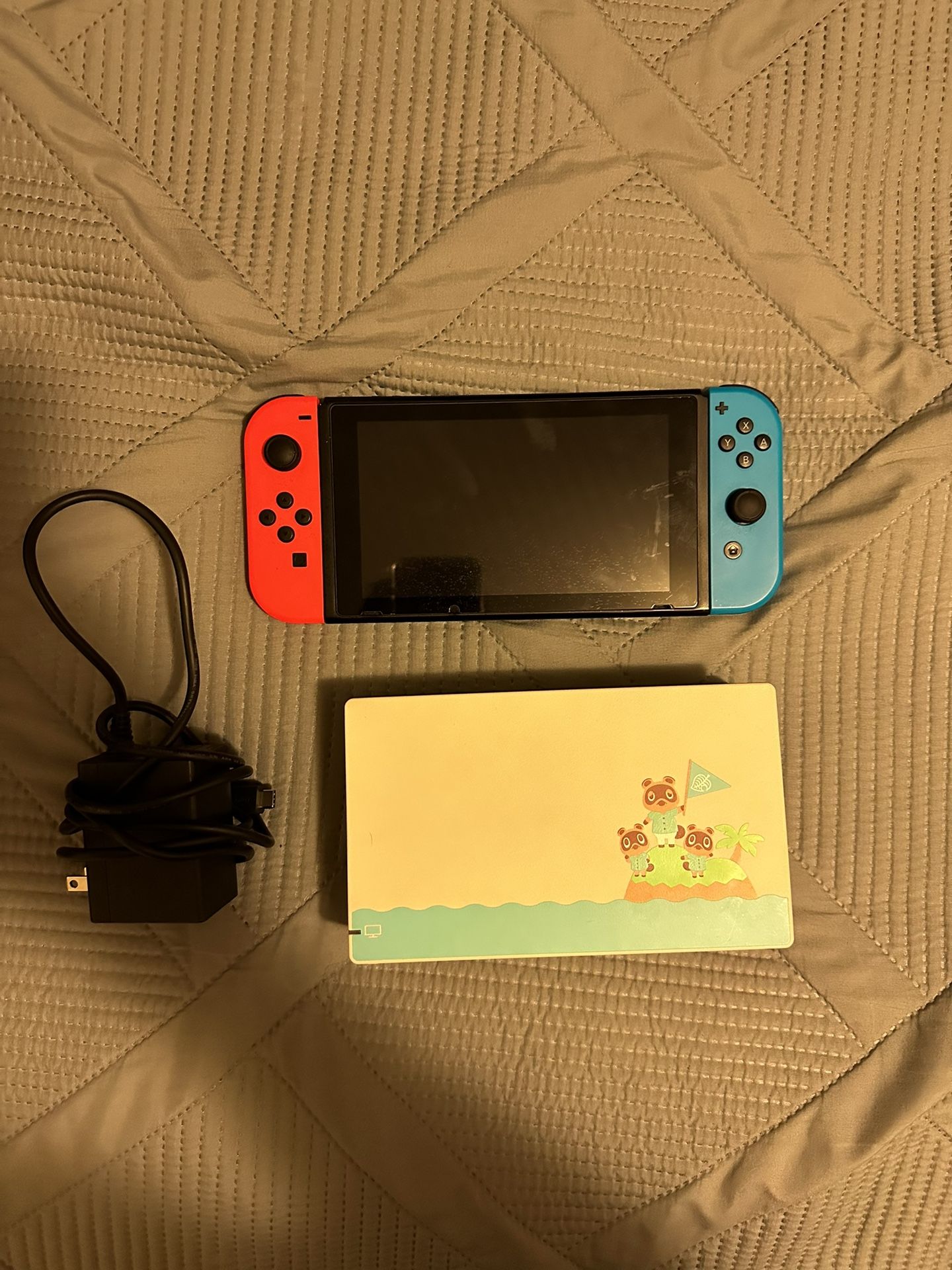 Nintendo Switch (animal crossing edition)