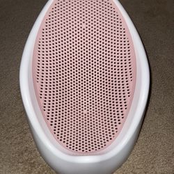 Baby bath Tub support