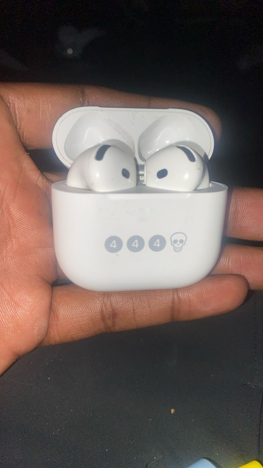 AirPods 4 With Noice Cancellation