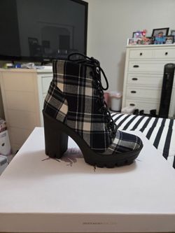 Brand new. Jessica Simpson. Size 7. Blue and White Buffalo Plaid Chunky Heeled Ankle Boots.