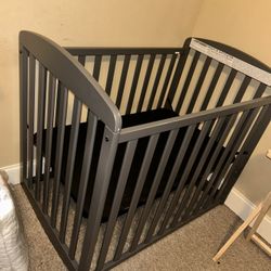Mini Rocking Crib 