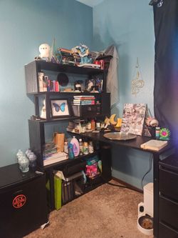 Desk: L style