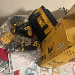 2 Dewalt 20V