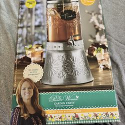 Pioneer woman beverage Dispenser 