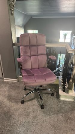 BEAUTIFUL  BRAND NEW EXECUTIVE  OFFICE CHAIR $80