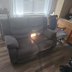 Loveseat Dual Recliner 