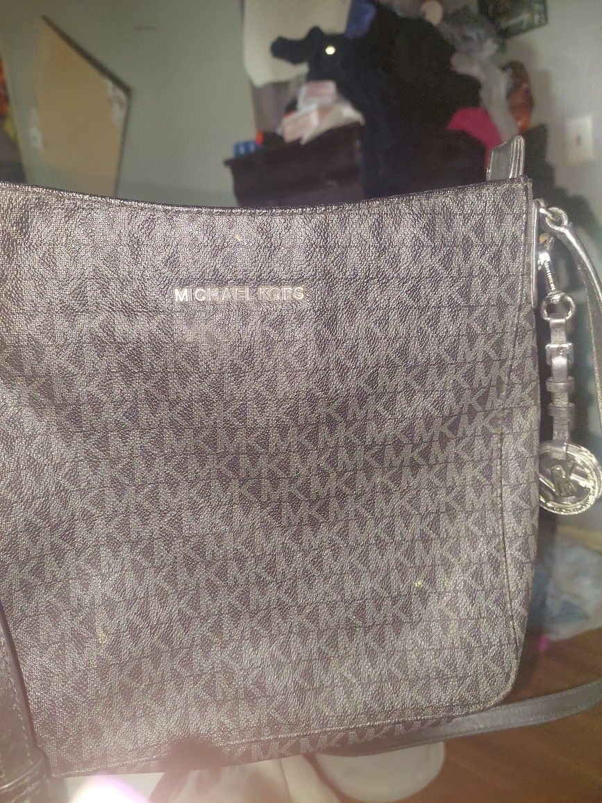 Micheal Kors Purse