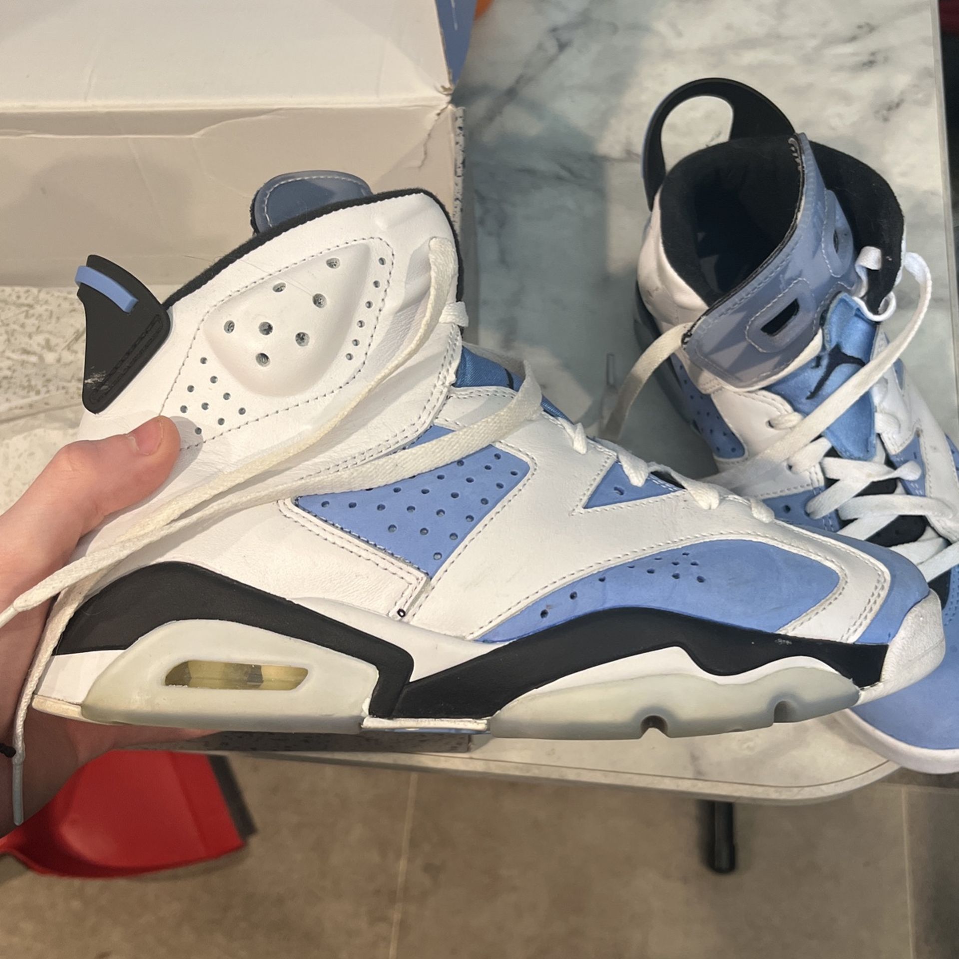 JORDAN 6 RETRO UNC 