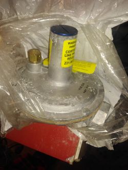 Gas pressure regulator