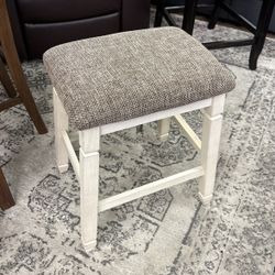 24” Counter Stool 