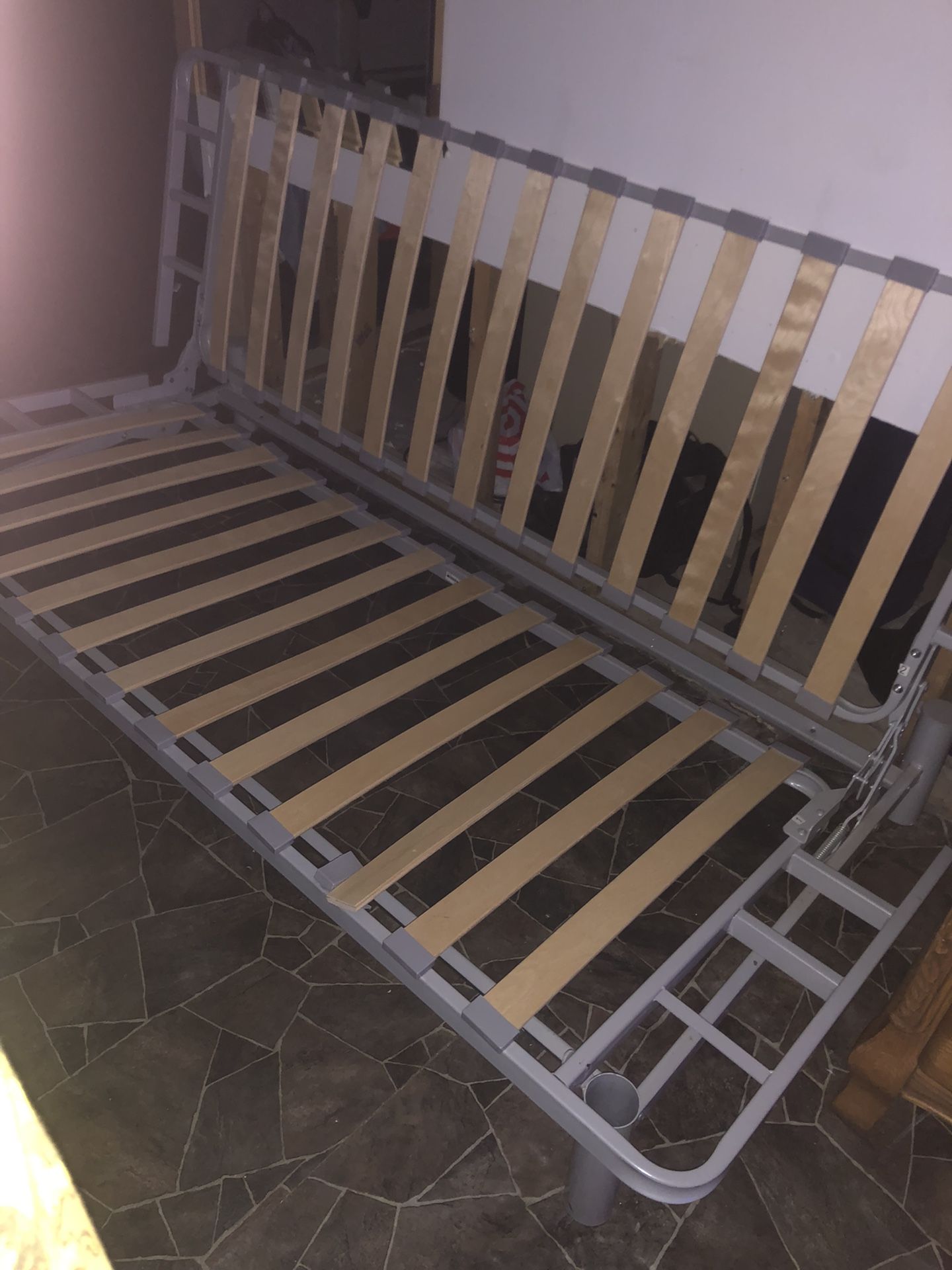 Retractable Futon Frame Piey