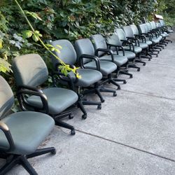 8 Conference room chairs