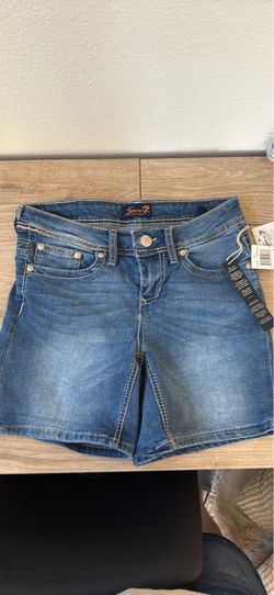 NEW Women’s Jean Denim Size 4 Seven Brand