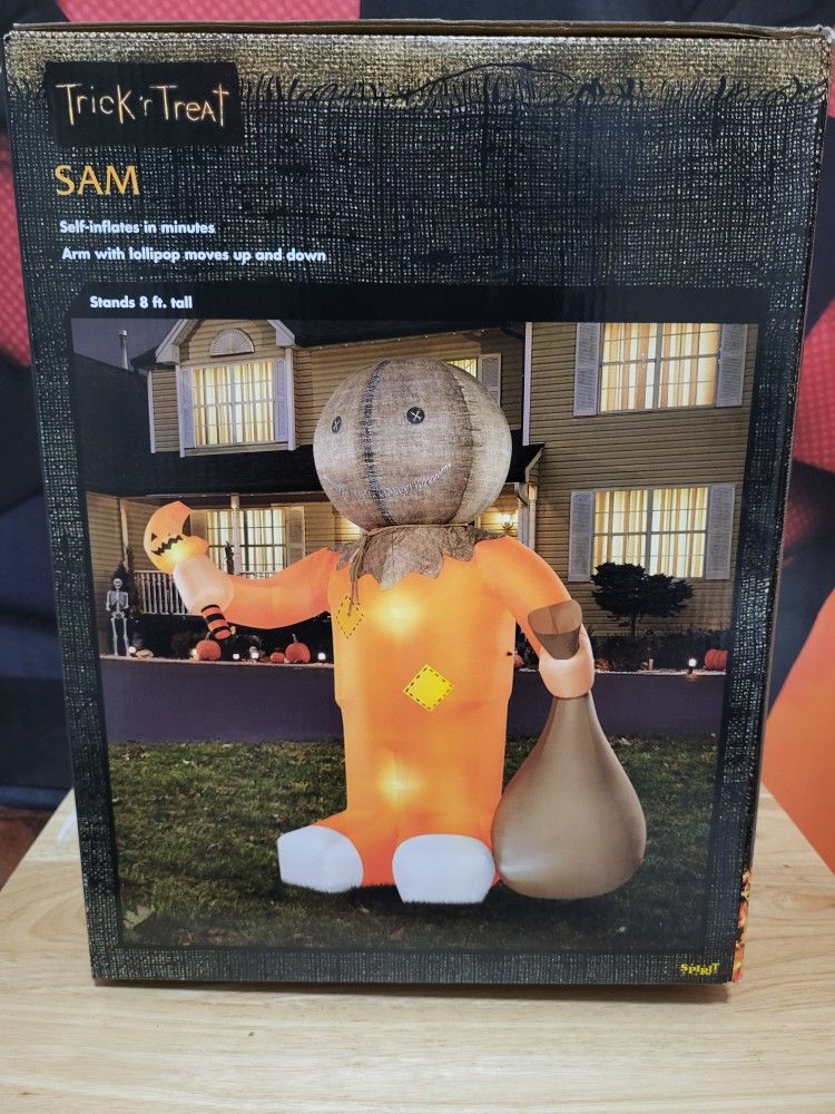 Trick 'R Treat yard inflatable