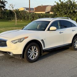 2015 Infiniti qx70