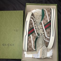 Gucci Sneakers 