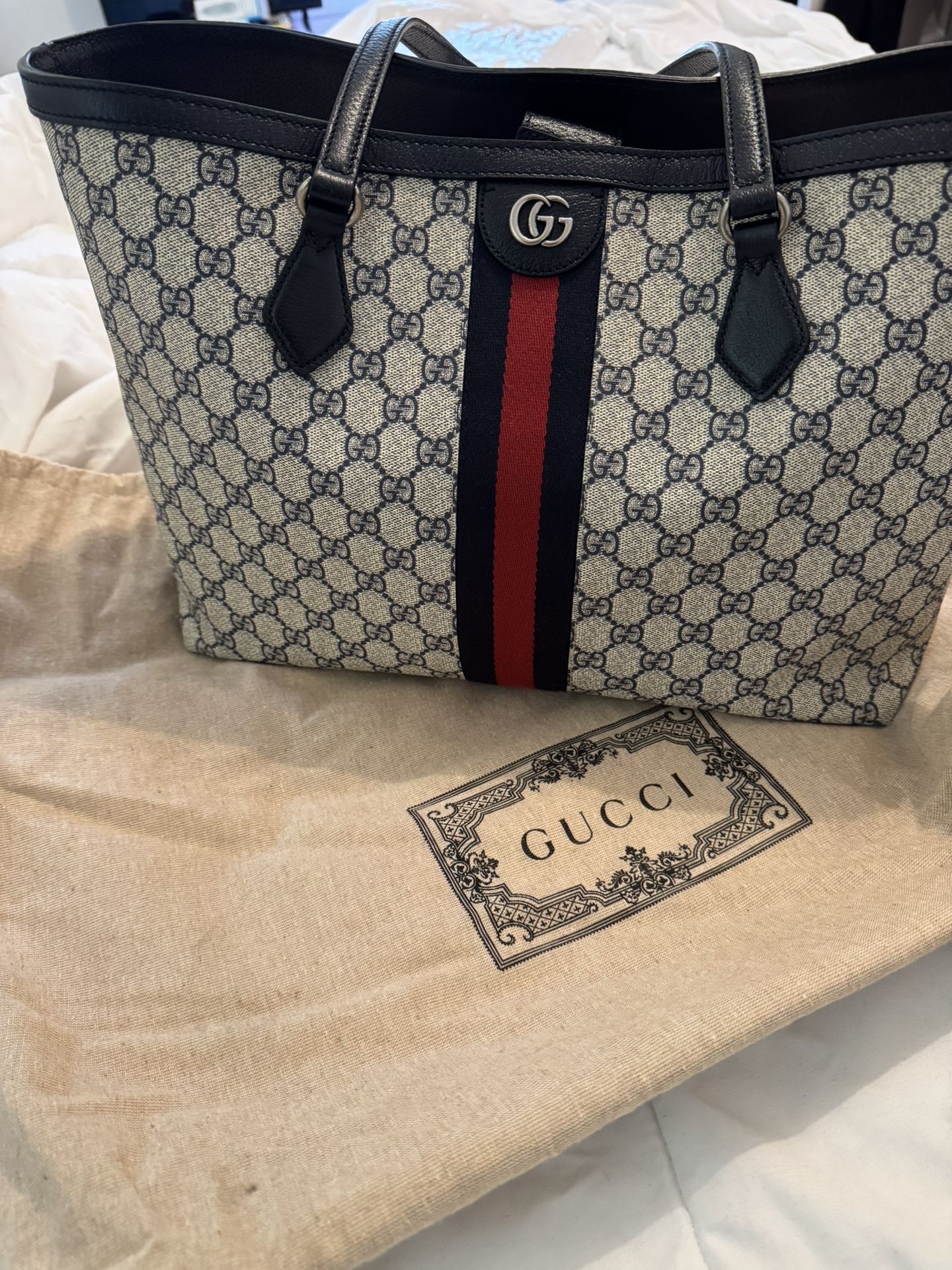 Gucci Ophidia large tote!! AUTHENTIC AUTHENTIC!!
