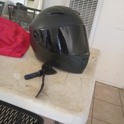 XL Motorcycle Helmet 50$ Obo 