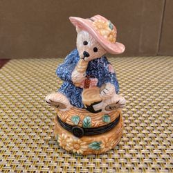 Boyd’s Bear Trinket Box
