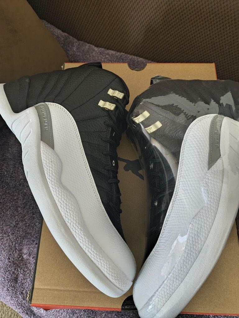 Jordan 12 Playoff Size 10,12 (NO TRADES PRICE IS FIRM)