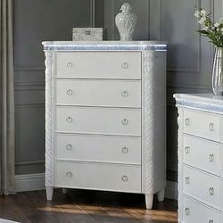 Swindon Pearl White Chest w/ LED