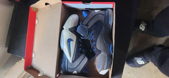 Nike Penny Hardaway Shoes. 8.5