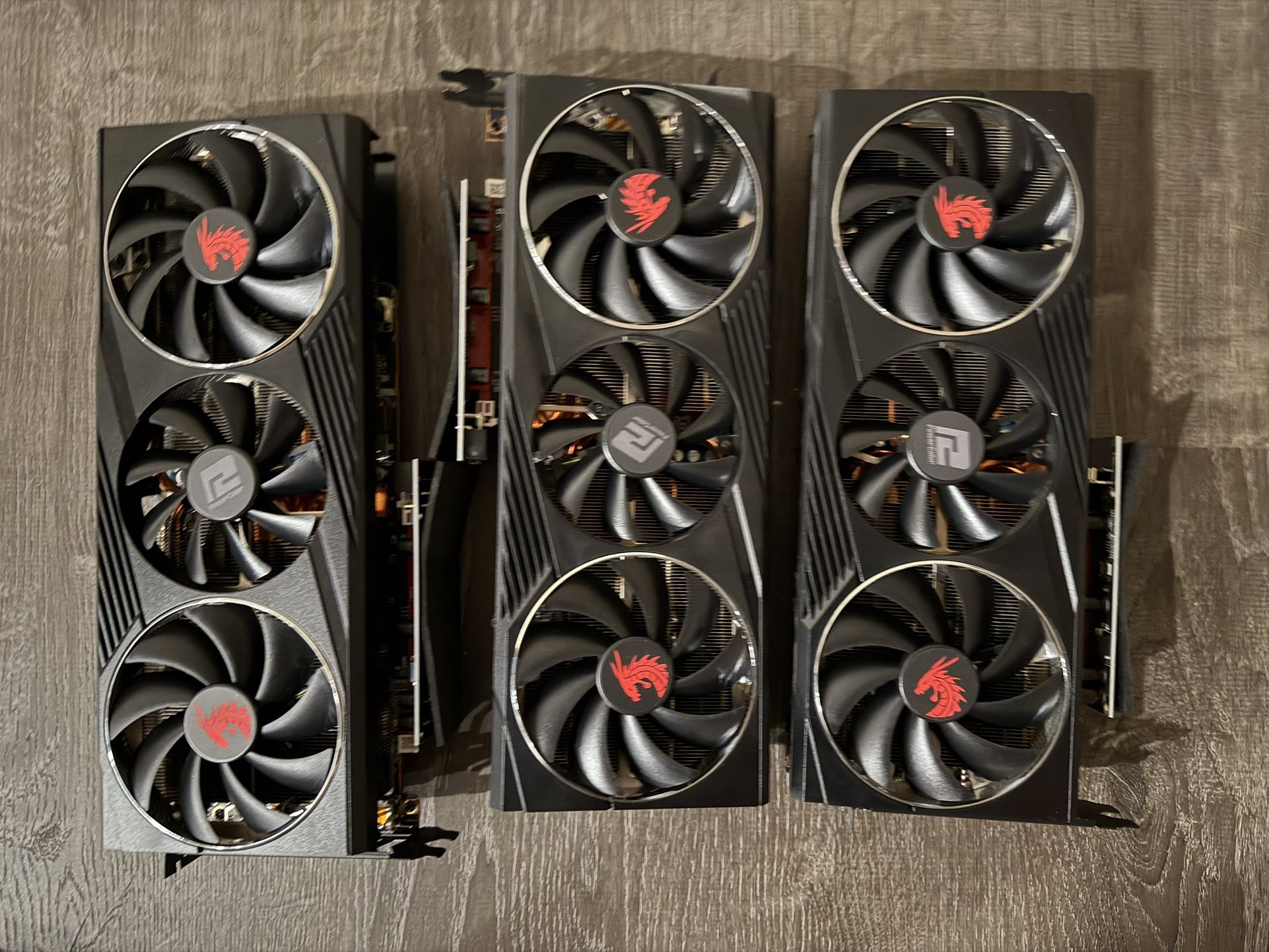 Red Dragon AMD Radeon™ RX 6800 XT 16GB GDDR6 AXRX 6800 XT 16GBD6-3DHR/OC