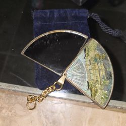 Japan
Fan mirror