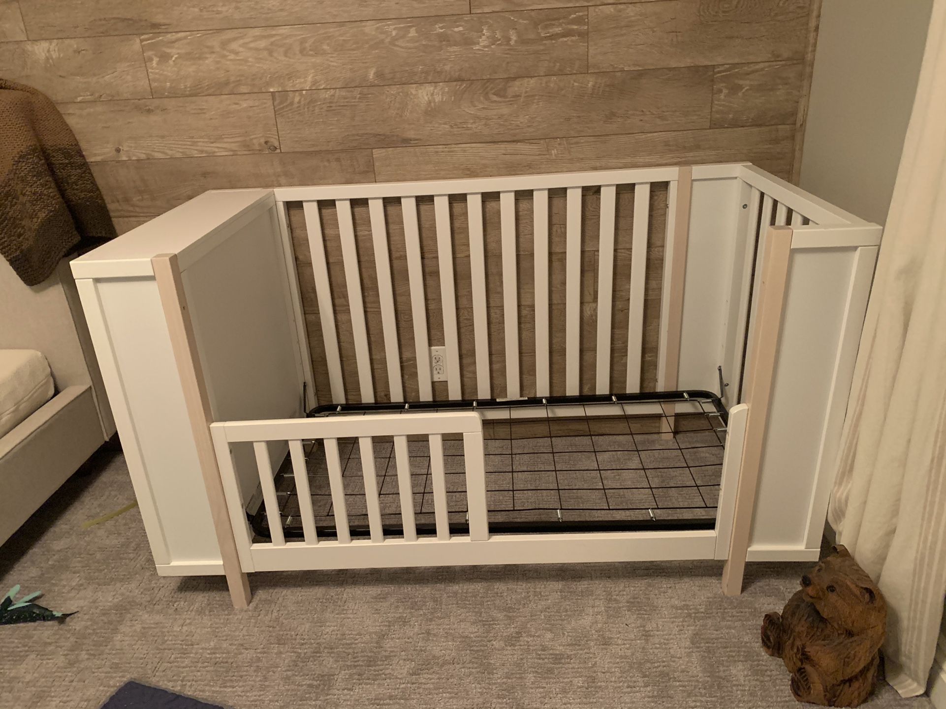 Crib & Toddler Bed With Cute Cubbies!