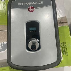 Tankless Rheem Water Heater 