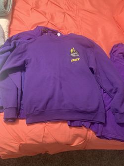 Medium Size Planet Fitness Staff Tops (9)