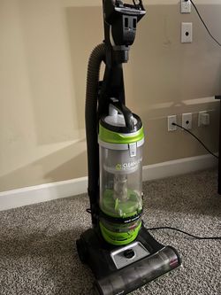 Bissell Cleanview  RewindPet Vacuum