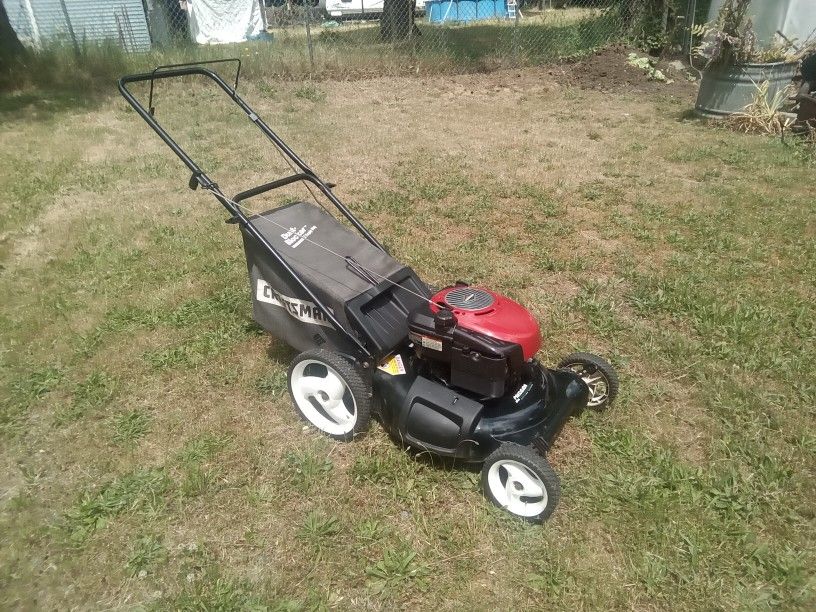 Sturdy Craftsman Push Lawnmower, Works Great. $75.00.
