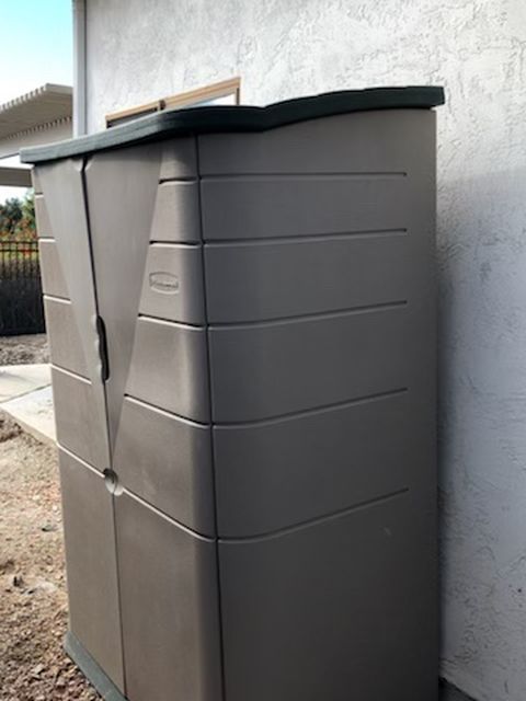 Storage Shed - Rubbermaid Large Vertical Resin