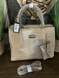 Carteras Nuevas de Mujer Marca bebe / New handbags for women bebe brand