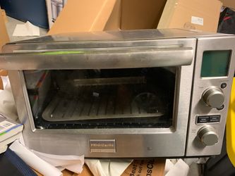Frigidaire digital convection toaster oven