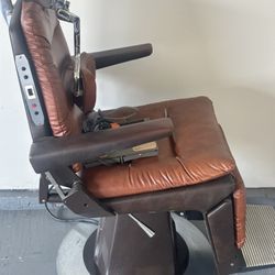 Dentist Office Chair And Light 