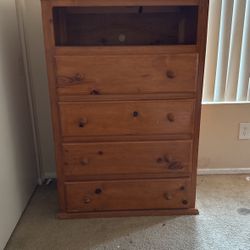 Free Dresser 