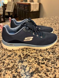 Women’s sneakers