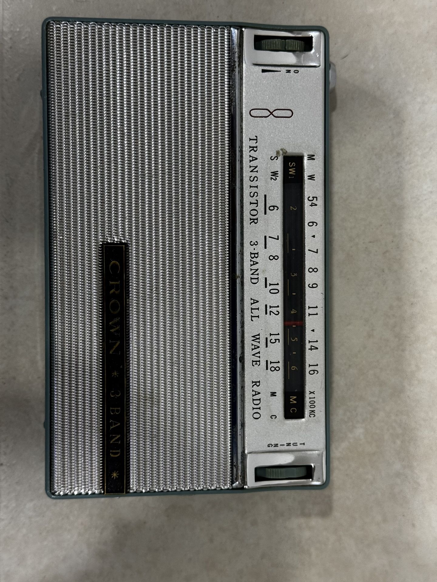 Vintage Crown TR 805 - 8 transistor Radio In As Shown Condition Working.