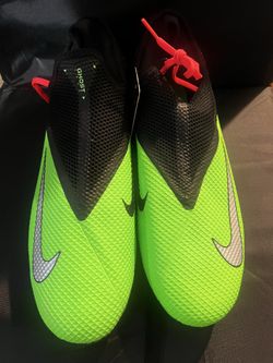 Nike Phantom VSN FG Cleats new size 13