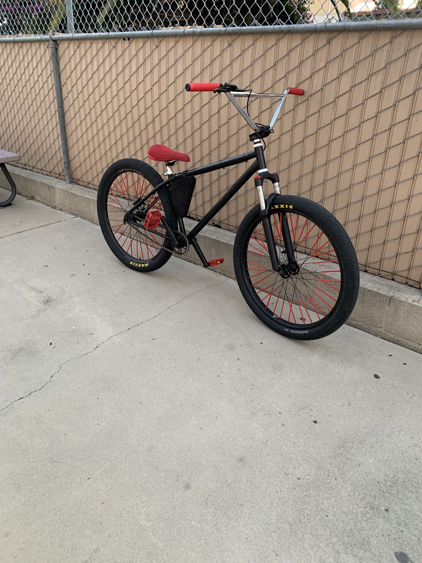 Mafia Bomma with forks 27.5