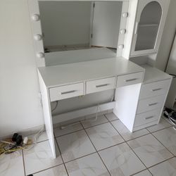 Vanity Table