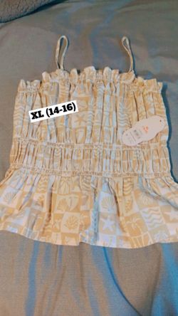 Girls shirt XL 14-16