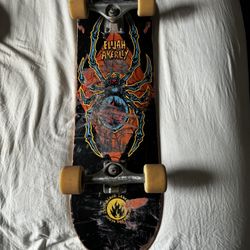 Complete Skateboard 